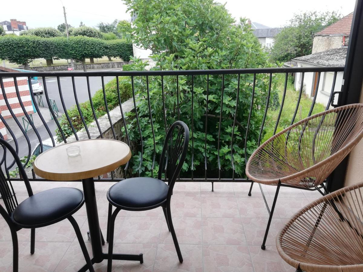 Meubles De Tourisme Le Trianon Et Le Petit Trianon Apartment Сен-Жуниен Екстериор снимка